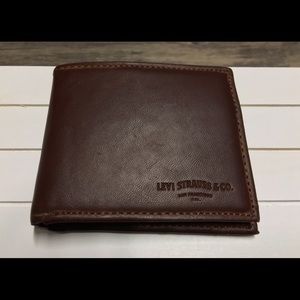 Levi’s Leather Billfold Wallet